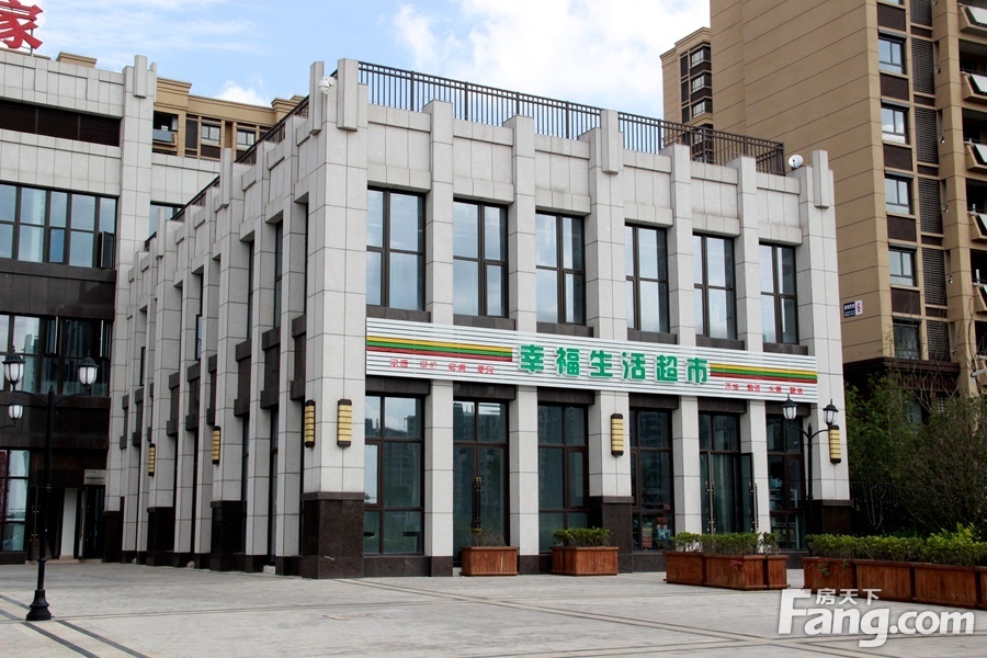 青秀区凤岭商铺 茂珑凤岭学府 138㎡ 临街旺铺 实景图