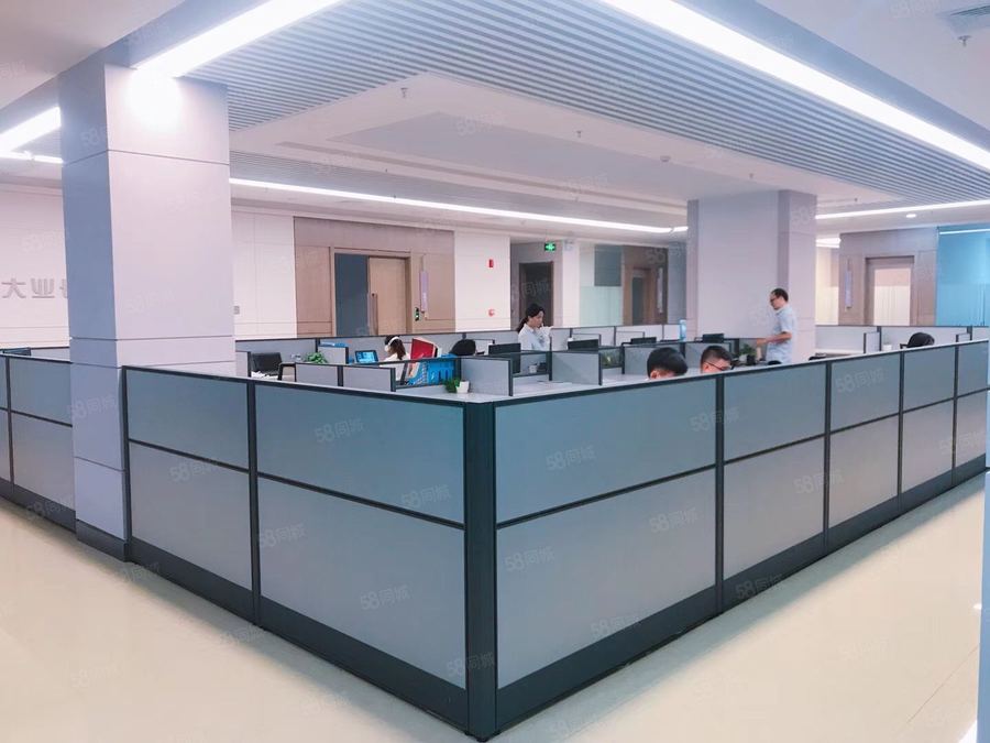 青秀区商铺 直播 培训场地招租，价格便宜，随时入驻 行业不限 实景图