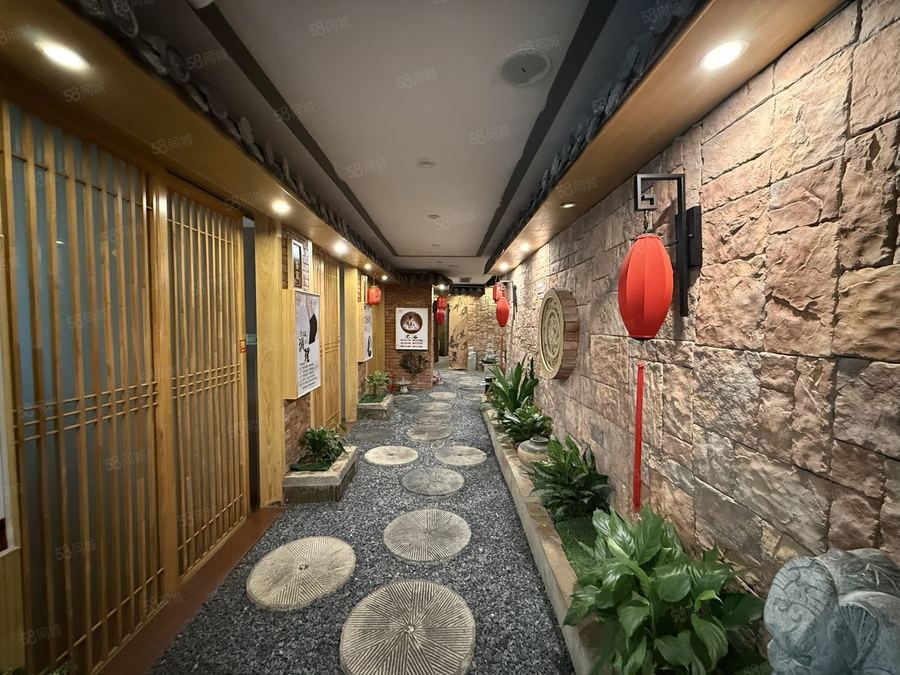 青秀区东盟商务商铺 盛天地 500平养生会所 设备齐 停十台车 实景图