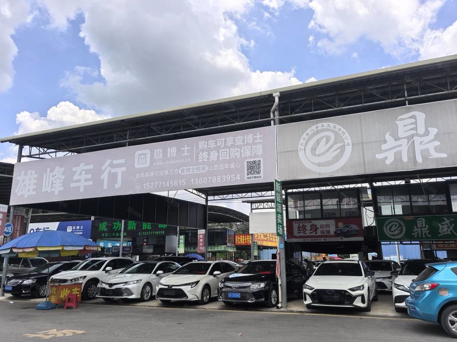 青秀区区政府商铺 可分割 1400平商铺出租 可做厂房仓库 展厅的选择 直租 实景图