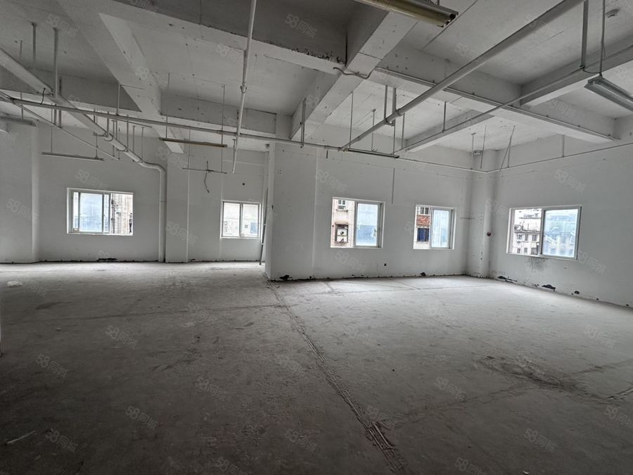青秀区东葛路商铺 青秀区东葛建政路商圈三楼246至800平旺铺急租19元每平 实景图