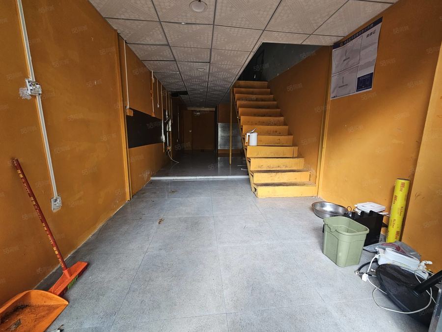 青秀区东盟商务商铺 外卖商铺 可以办餐饮证 精装修 一楼商铺 实景图