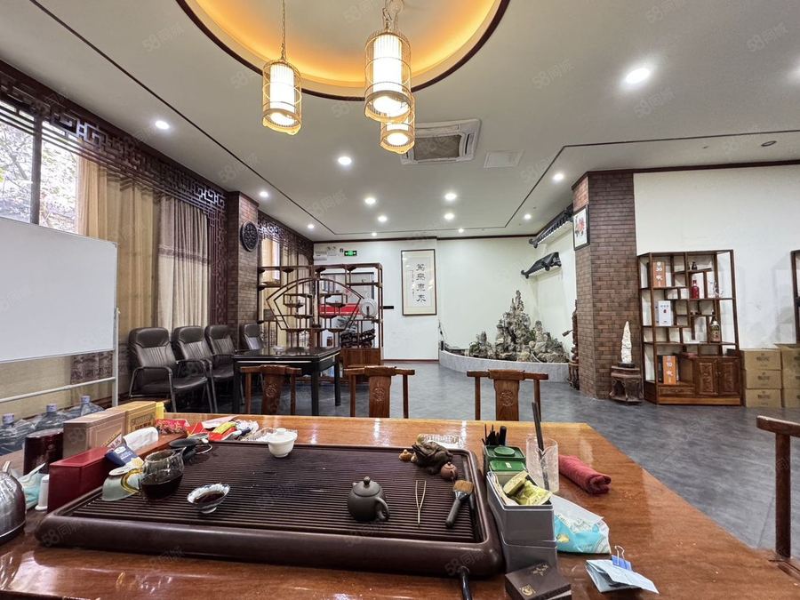 青秀区商铺 全新中式!临街 茶酒庄 私人会所 5间房 带家私 有停车场 实景图