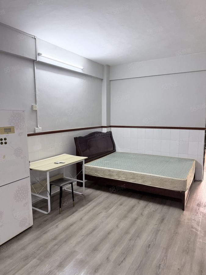 青秀区商铺 小步商城楼上出租屋，便捷 实景图