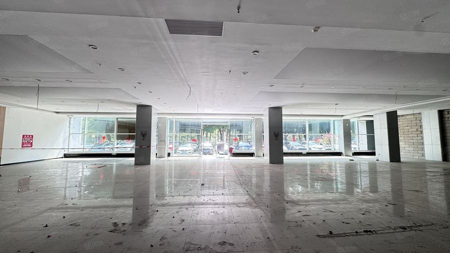 江南区白沙大道商铺 白沙大道沿街铺面，可做汽车销售展厅，汽车维修，餐饮等 实景图
