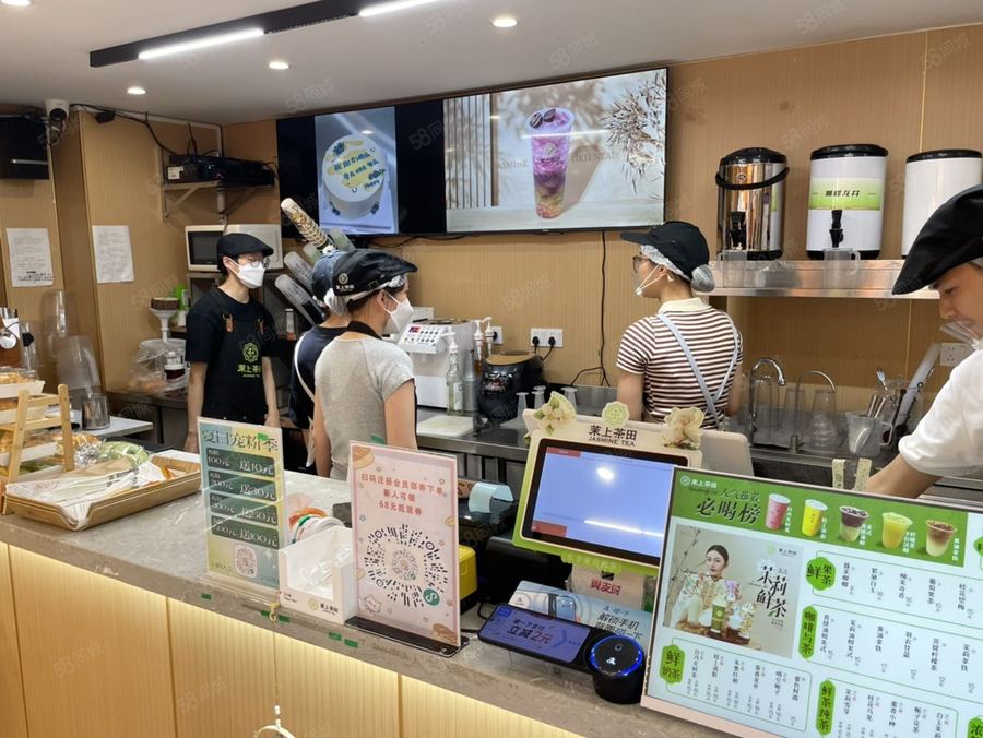青秀区商铺 非中介转让保利领秀广场精装修日料店(可空转) 实景图