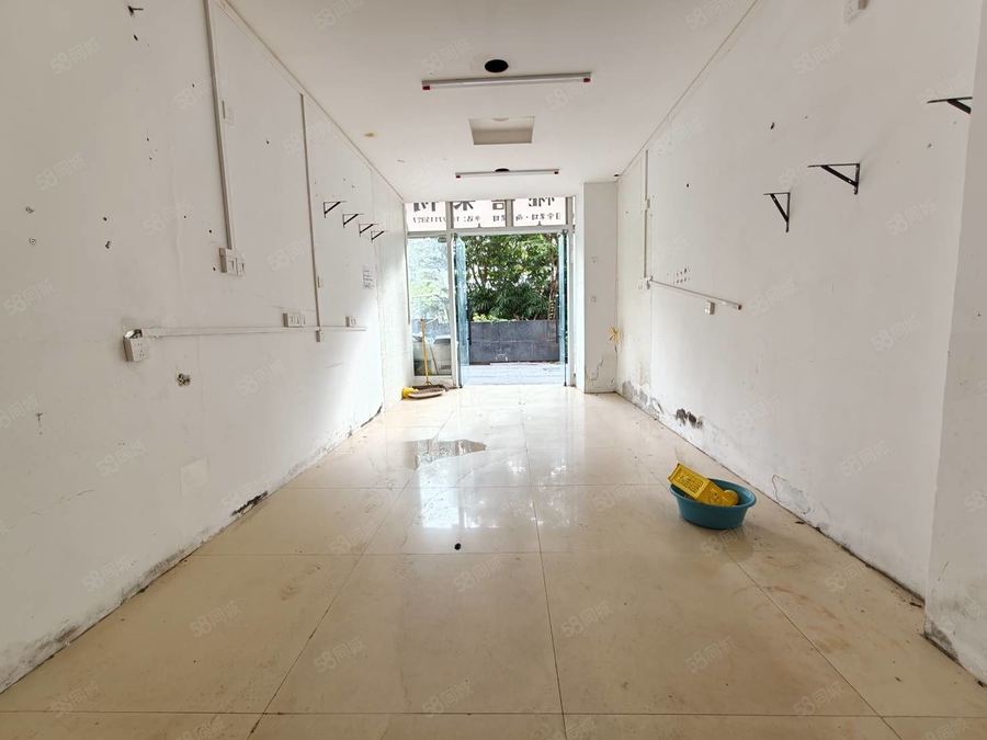 青秀区东盟商务商铺 线上外卖铺出租，可做餐饮，车可到铺面门口，租金便宜 实景图