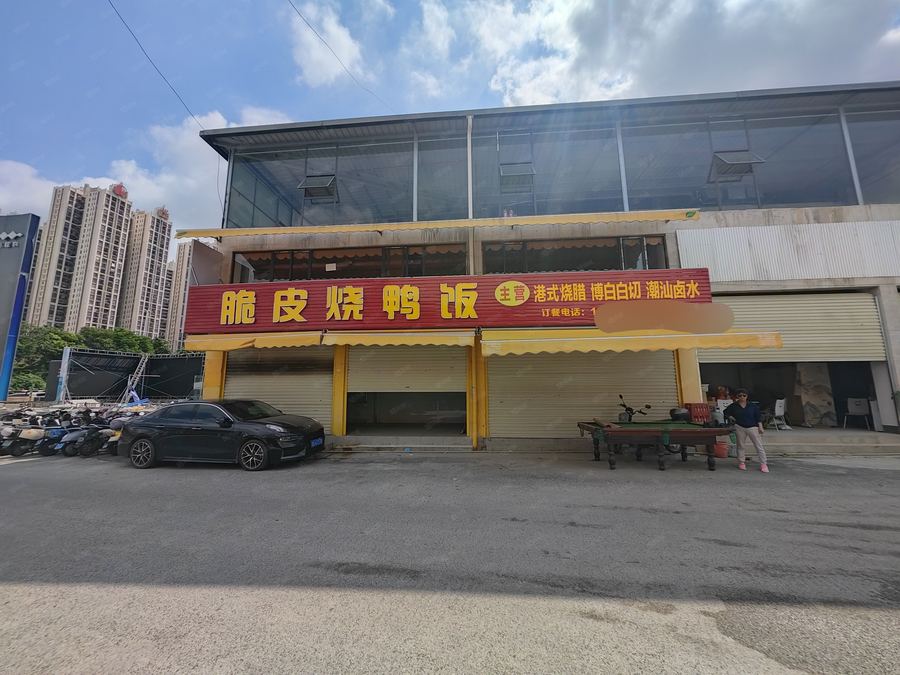 青秀区商铺 临街商铺出租 无转让费,秀厢大道150平两层餐饮店 实景图
