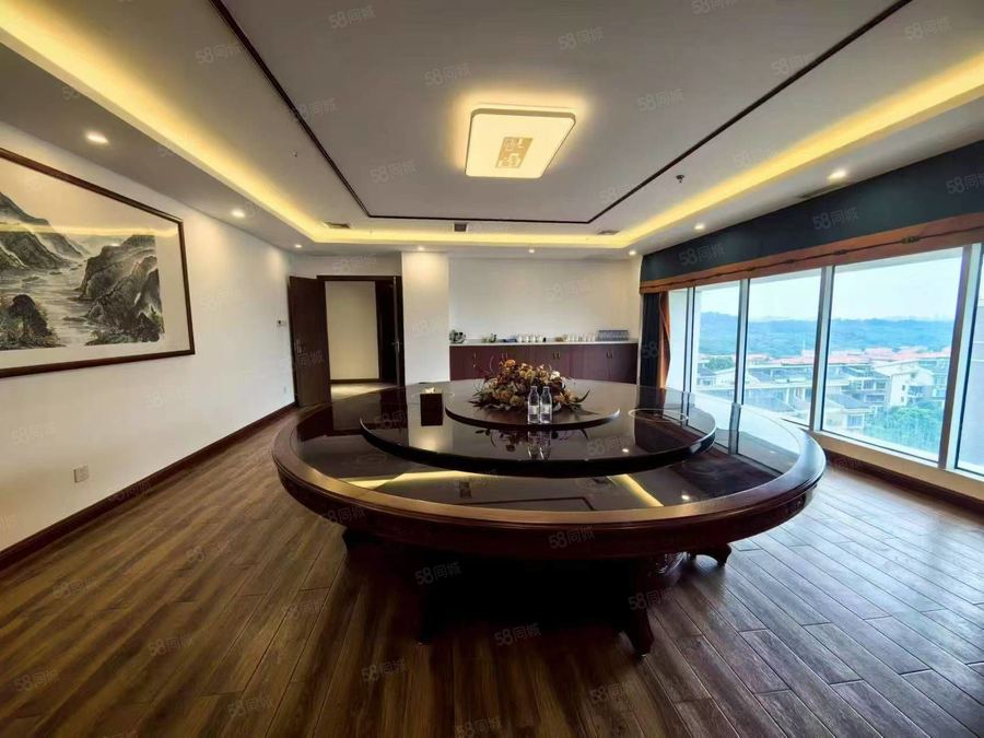 青秀区写字楼 新出万象城旁!办公接待会所!配齐全套实木家具 实景图