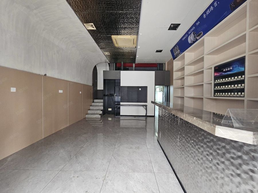 青秀区东盟商务商铺 小酒馆 带10平米外摆 精装修 带隔音 实景图