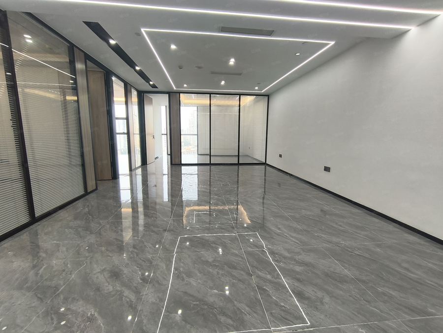 江南区五一路写字楼 隆重推荐!只租40 155平精美办公室 地铁口写字楼 随时看 实景图
