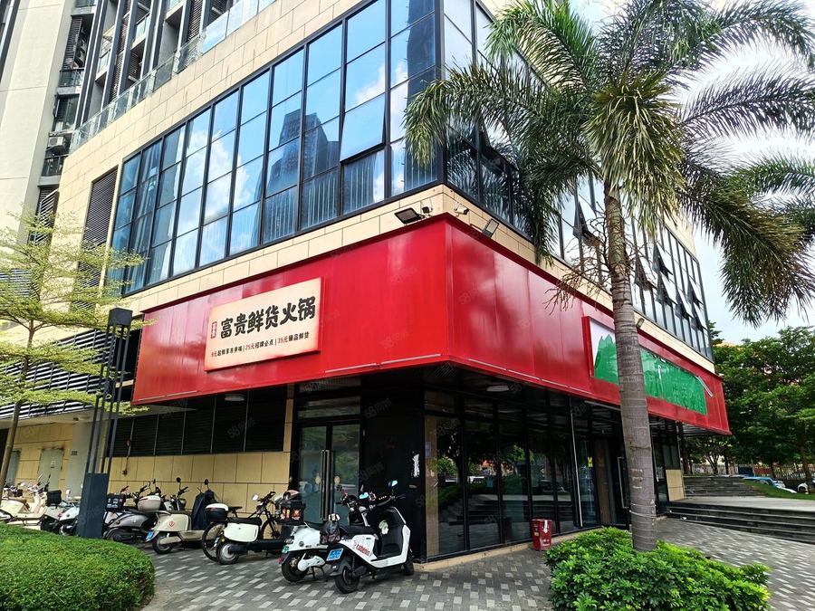 良庆区良庆镇商铺 30米宽招牌展示面不限业态有外摆区公寓楼下 实景图