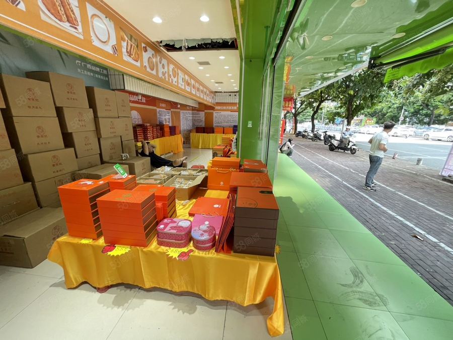 青秀区建政商铺 建政路夜市 东葛湖路临街双层商铺出租 展示面广适合多种业态 实景图