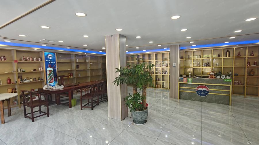 青秀区东盟商务商铺 盛天地临街茶庄会所出租,停车方便,无转让费,位置好找 实景图
