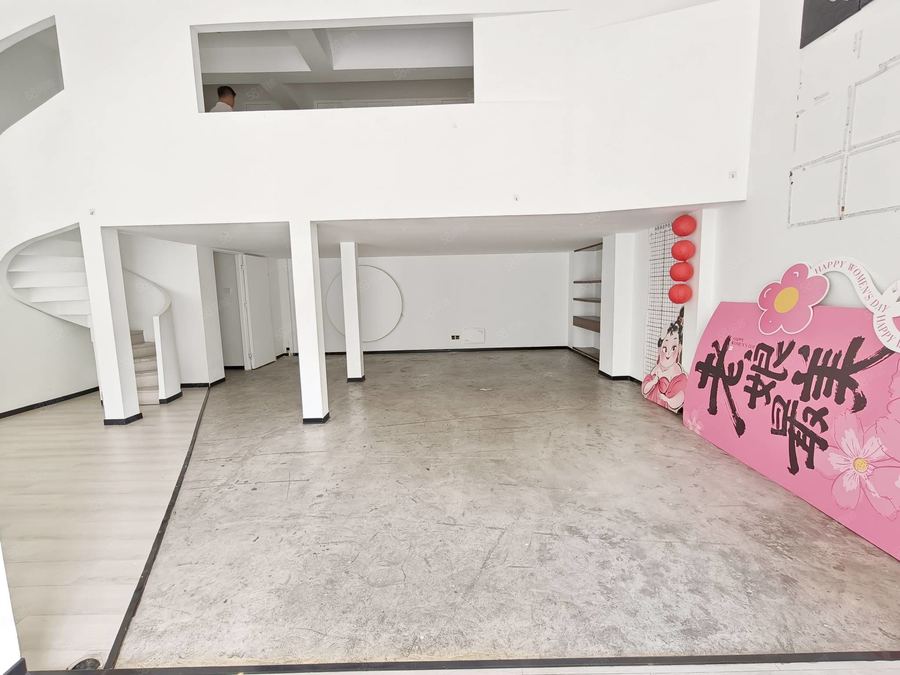 青秀区东盟商务商铺 盛天地临街铺面出租，停车方便，适合：美容，美甲，头疗等等 实景图