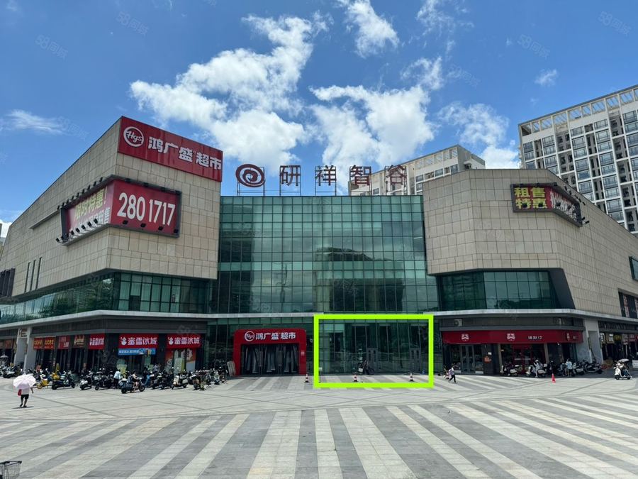 江南区星光大道商铺 江南区商铺出租,可做奶茶,咖啡,展厅,数码产品,汽车展厅 实景图