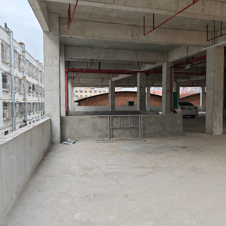 青秀区秀安商铺 秀安成熟社区菜市场旁，人流量大，停车位充足，酒楼早茶棋牌！ 实景图