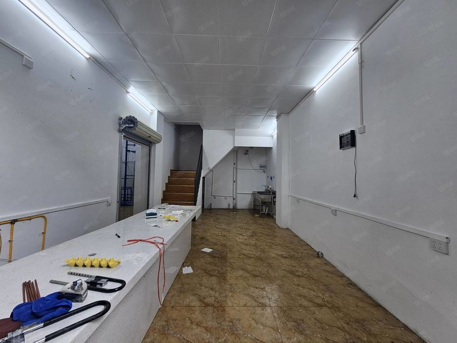 青秀区商铺 东盟商务区 内街商铺 租金优惠适合仓储加工作坊 实景图