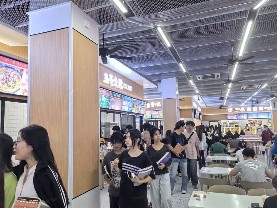 良庆区良庆周边商铺 现有学校食堂档口出租,人流稳定日均4000,可做各类小吃 实景图