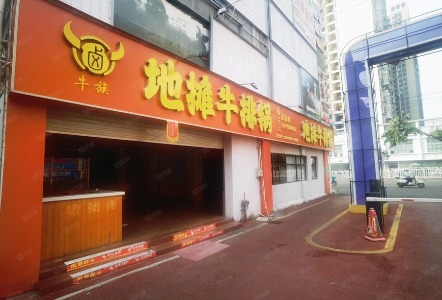 青秀区商铺 园湖路直租 黄金地段沿街旺铺业态不限，客流稳定，即租即用 实景图