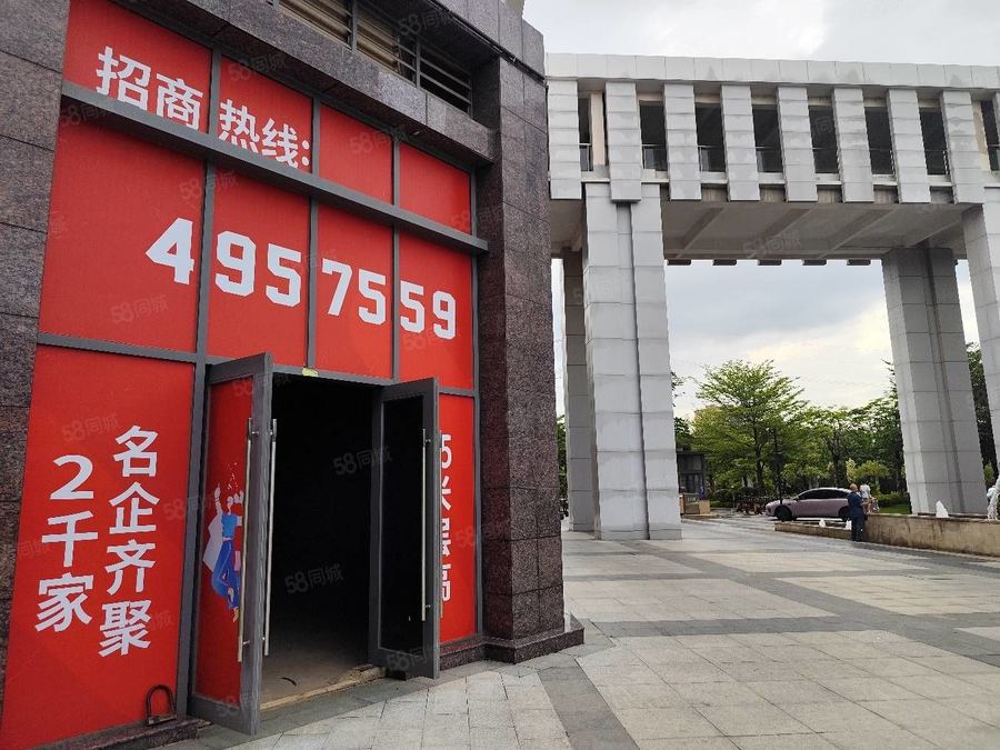 江南区星光大道商铺 北门出入口70平铺面,位置好,房开房源,停车方便,可做办公室 实景图