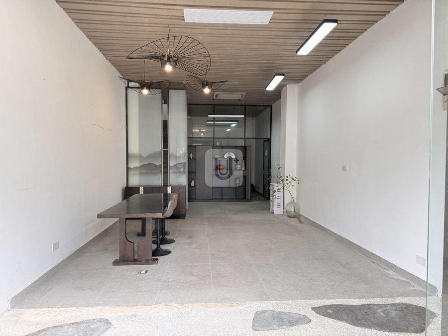 兴宁区商铺 吾悦广场对面商圈，价格可商量 实景图