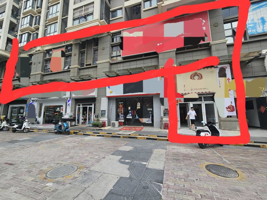 青秀区东盟商务商铺 临街 一拖二 美容 SPA 中医馆 等停车位充足 实景图