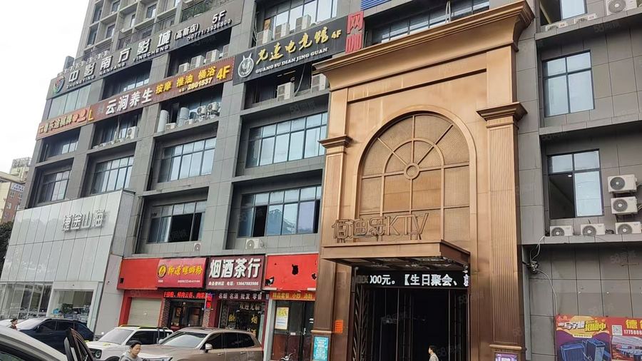 青秀区商铺 1000平可扩至4000平，可分租，给钱就租 实景图