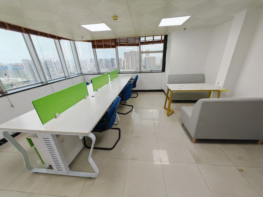 兴宁区朝阳写字楼 个人直租，市中心新朝阳路桥45平直租999，带家具 实景图
