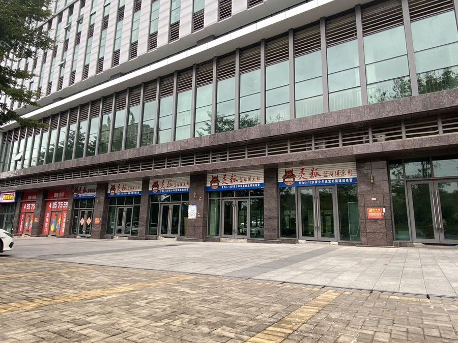 江南区星光大道商铺 商铺出租,免租半年,可做餐饮,棋牌,婚纱摄影,会所接待研祥 实景图