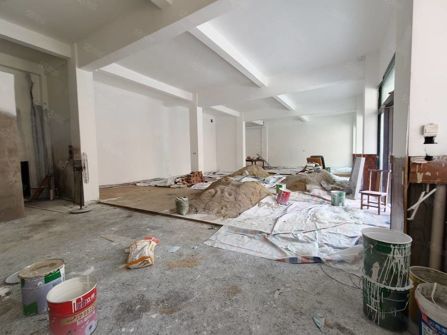 青秀区东盟商务商铺 东盟盛天地 临街商铺出租 有钥匙 可以做餐饮店 品牌连锁店 实景图