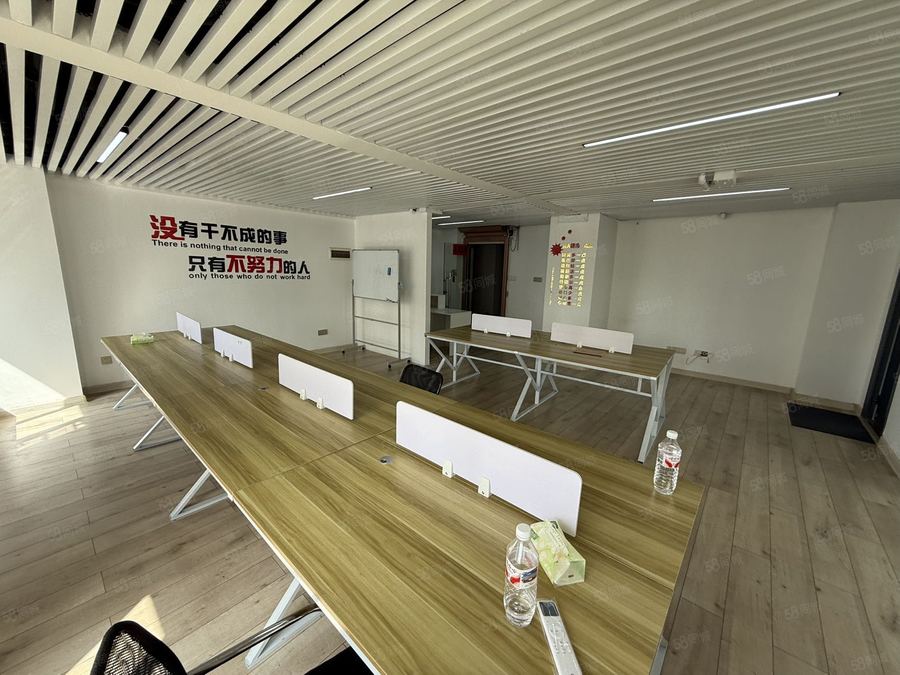 西乡塘区北湖写字楼 福利价地铁口115平米 带办公家具 格局方正 欢迎老板随时看 实景图