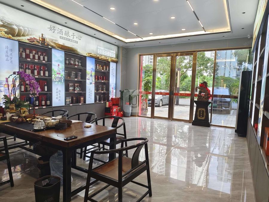 青秀区商铺 茶花园路 长湖景苑 临街一楼双层商铺 可做会所 也可做其他 实景图