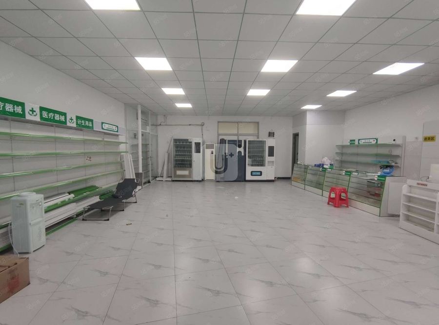 青秀区商铺 凤岭北 德利国际 底层商铺 商业街 不临街 价格可商 实景图