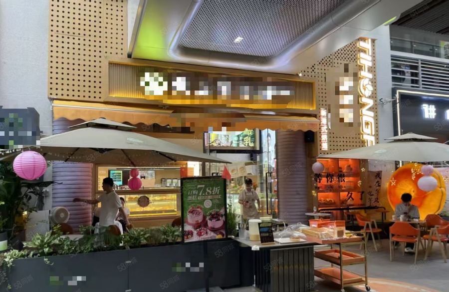 青秀区凤岭南商铺 青秀区保利领秀广场饮品蛋糕店转让（可空转） 实景图