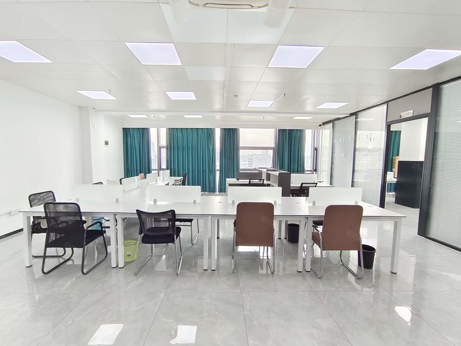 西乡塘区安吉写字楼 可注册,华尔街工谷 230平 2500每月 五加一户型 实景图