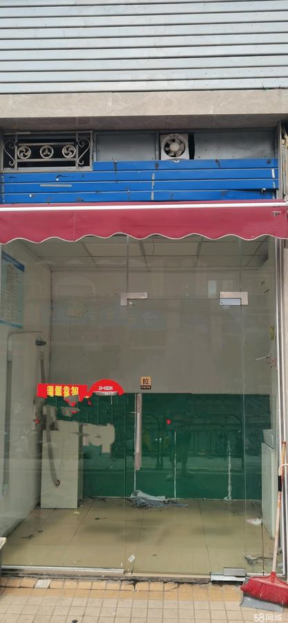 青秀区商铺 店铺能做的业态不限，餐饮，美容养生，便利店，百货店等等都可以 实景图