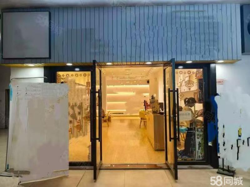 西乡塘区鲁班路商铺 东凯商业广场275㎡教育铺、美容、大健康 实景图