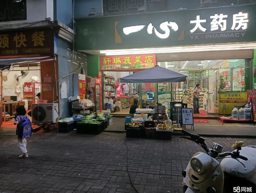 青秀区商铺 【有烟证】底商社区,临街铺面转让 实景图