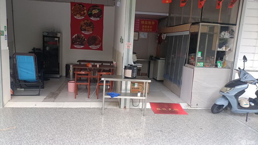 青秀区商铺 八桂绿城40平临街餐饮铺 近多大小区人流优势足 实景图