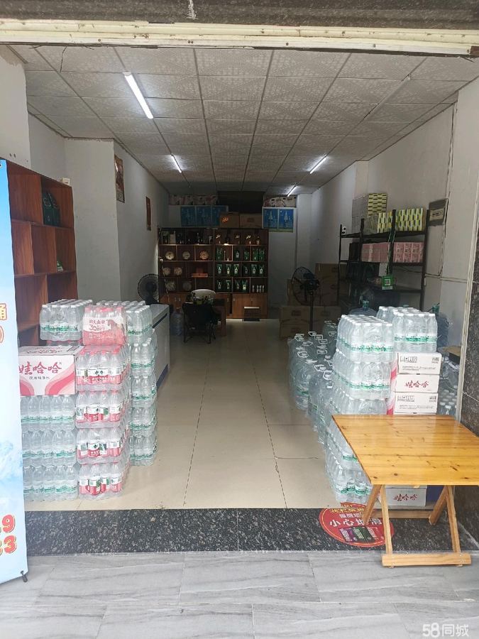 青秀区商铺 临街53㎡旺铺底商 人流大 烧烤夜宵/咖啡奶茶合作 实景图