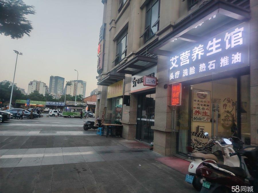 青秀区商铺 南宁云星钱隆公馆58平临街养生馆门面招租,人流量十足,叉路口 实景图