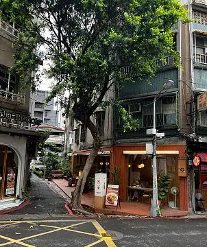 青秀区三岸商铺 保利·新君悦湾 108㎡ 底商旺铺