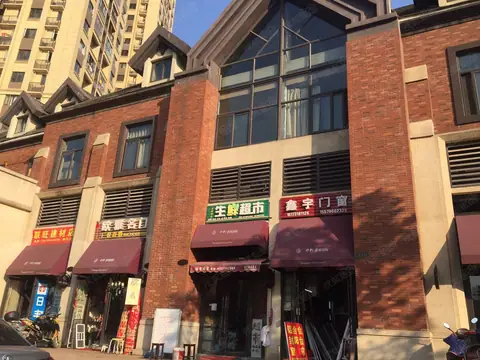 西乡塘区北湖商铺 阳光100·阿尔勒 1969㎡ 商业街铺出售